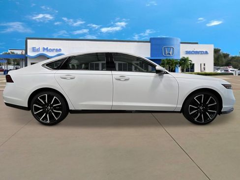 New 2026 Honda Accord Touring image 8