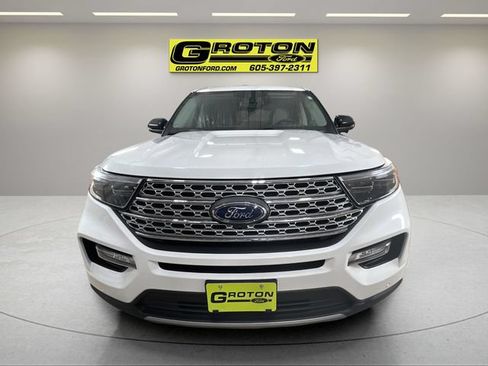 Used 2022 Ford Explorer Limited w/ Equipment Group 301A AWD/4WD image 8