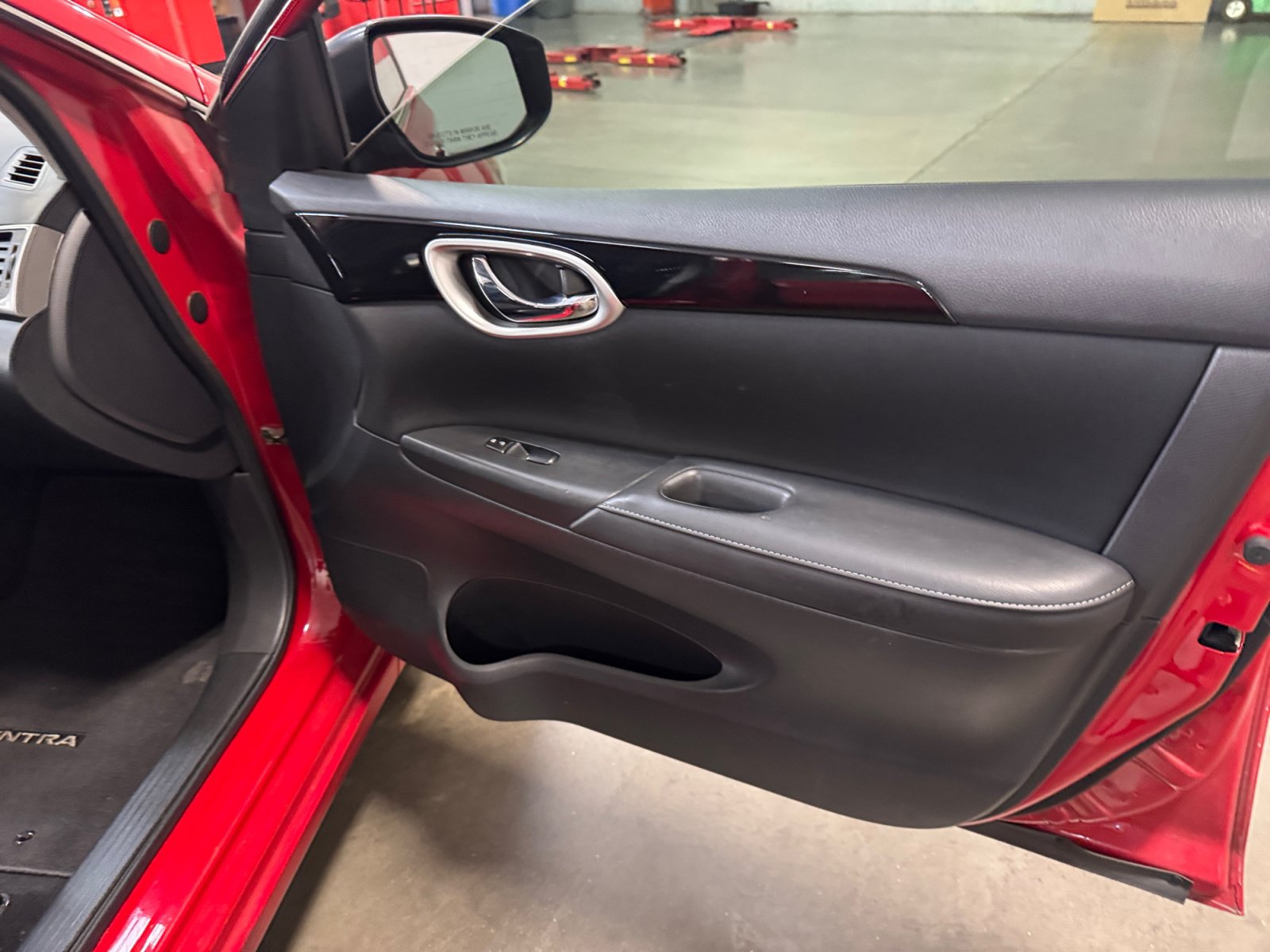 Used 2019 Nissan Sentra SV FWD image 16