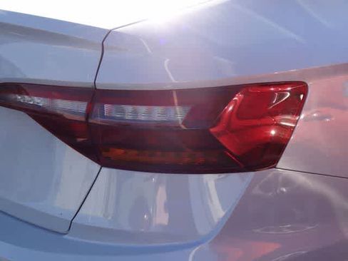 Used 2019 Volkswagen Jetta R-Line FWD image 18