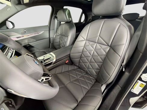 New 2026 BMW 740i RWD image 37