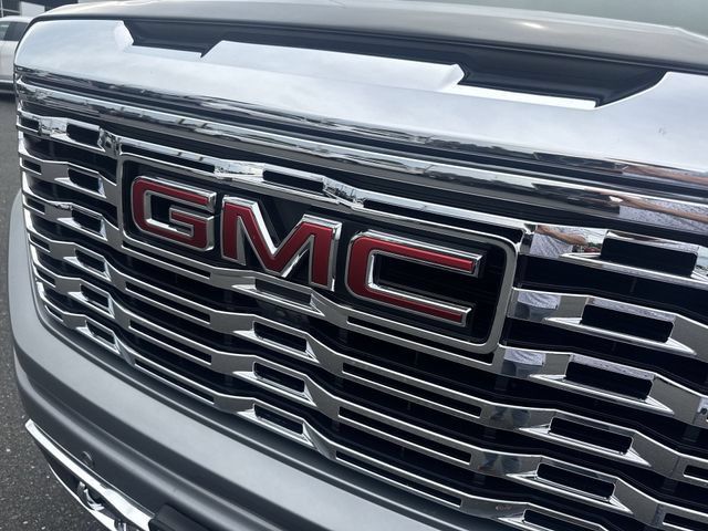 Used 2025 GMC Sierra 1500 Denali w/ Denali Reserve Package AWD/4WD image 32