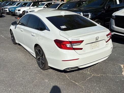 Used 2018 Honda Accord Sport image 4