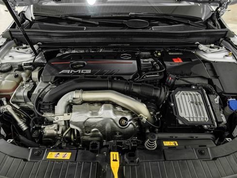 Used 2024 Mercedes-Benz GLB 35 AMG 4MATIC image 50