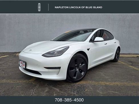 Used 2021 Tesla Model 3 Standard Range Plus image 1