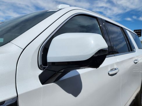 New 2026 GMC Yukon XL Denali Ultimate AWD/4WD image 12