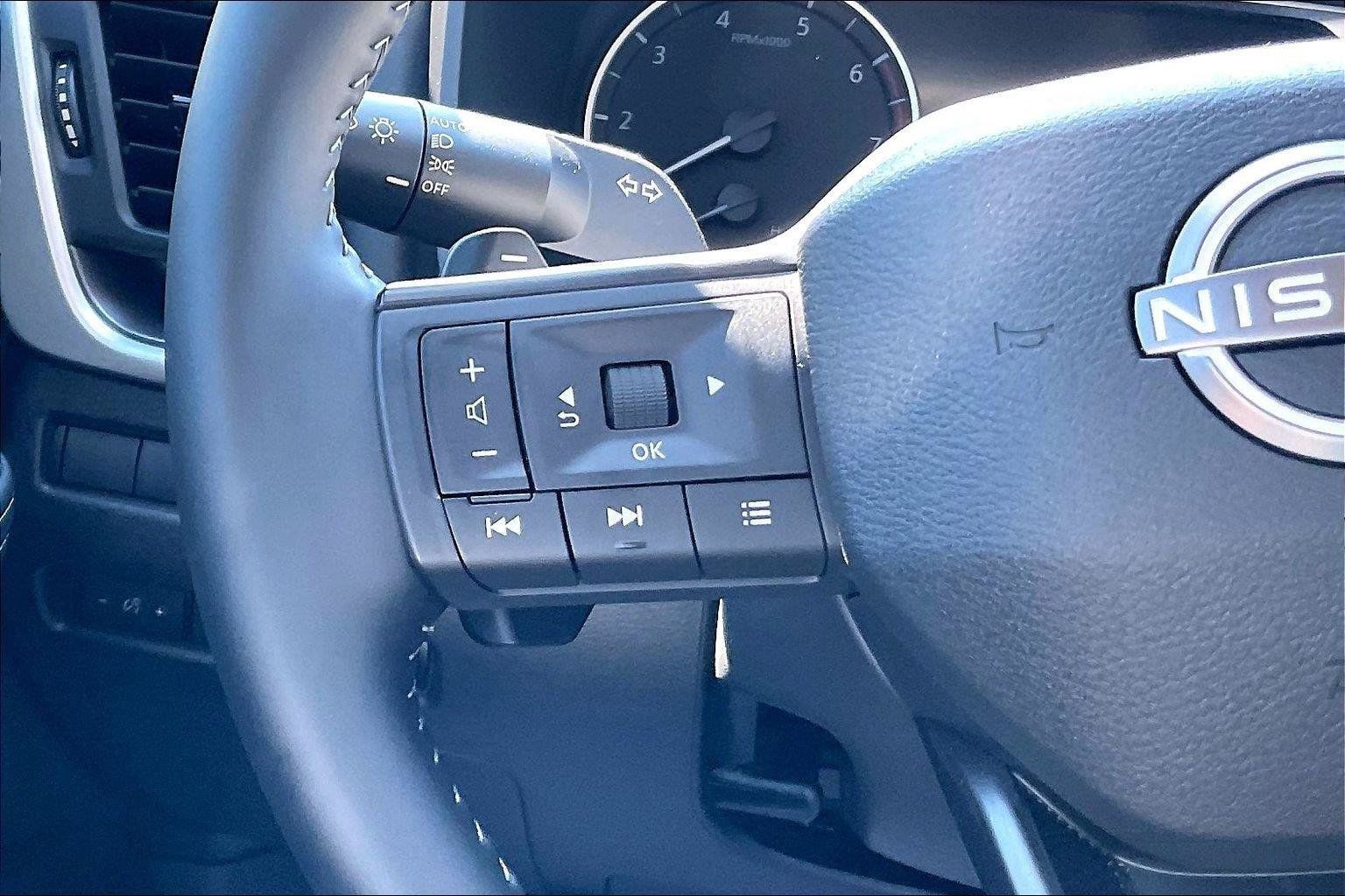 Certified 2026 Nissan Rogue Dark Armor FWD image 18