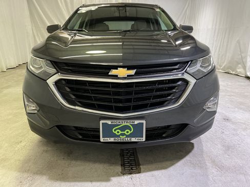 Certified 2021 Chevrolet Equinox LS w/ LS Convenience Package FWD image 3
