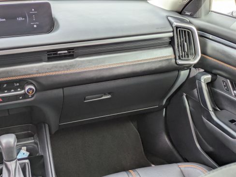 Used 2025 MAZDA CX-50 AWD 2.5 Hybrid w/ Premium Pkg image 22
