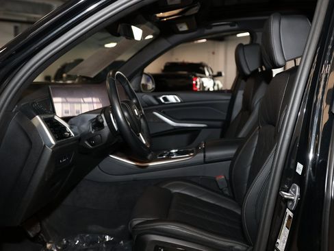 Used 2024 BMW X5 xDrive40i image 10