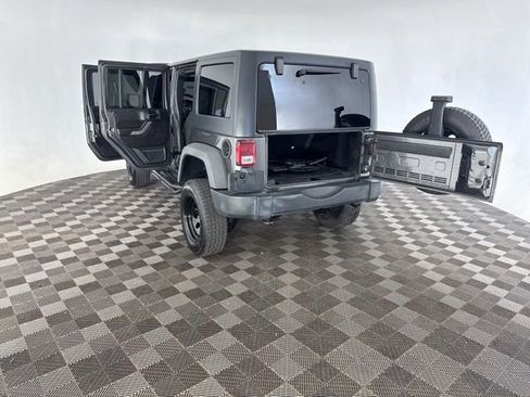 Used 2017 Jeep Wrangler Unlimited Sport w/ Quick Order Package 24S AWD/4WD image 16
