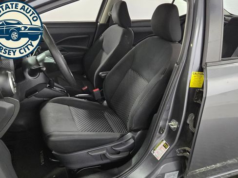 Used 2021 Nissan Versa S FWD image 24