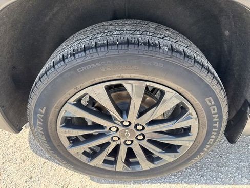 Used 2023 Chevrolet Traverse RS image 29