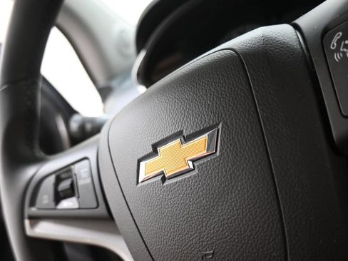 Used 2020 Chevrolet Trax LT w/ Driver Confidence Package FWD image 31