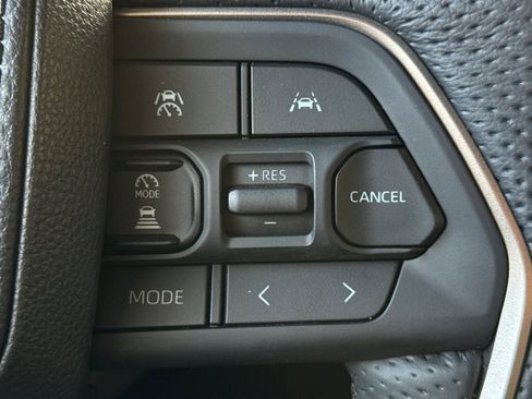 Certified 2025 Toyota Tacoma Trailhunter image 30