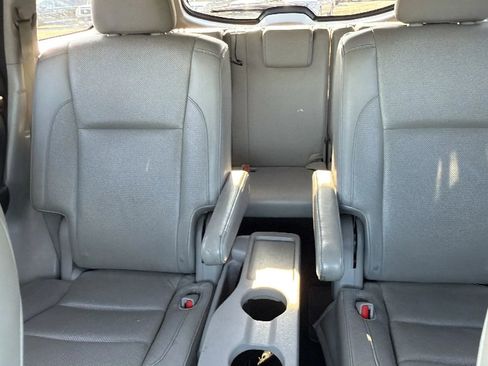 Used 2015 Toyota Highlander Limited image 17
