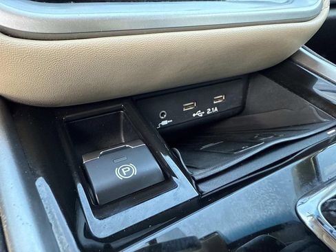 Used 2020 Subaru Outback Premium w/ Popular Package #1 image 32