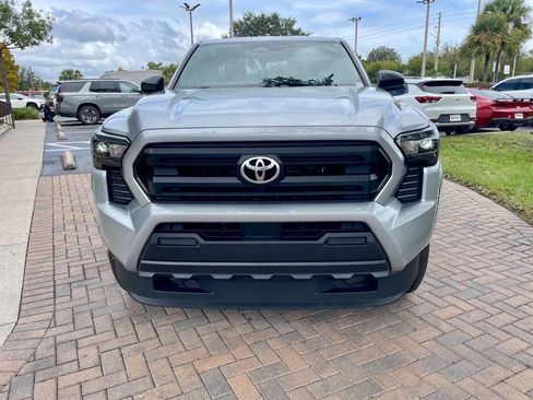 Used 2025 Toyota Tacoma SR w/ Towing Package image 9