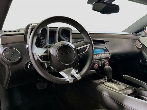 Used 2010 Chevrolet Camaro LS image 10