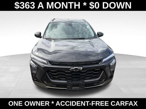 Used 2024 Chevrolet Trax ACTIV w/ Sunroof Package FWD image 9