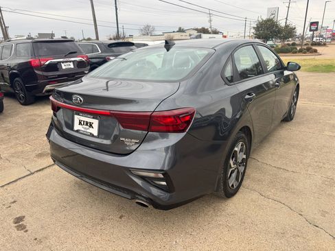 Used 2021 Kia Forte LXS image 5