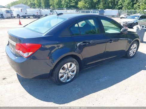 Used 2015 Chevrolet Cruze LS FWD image 2