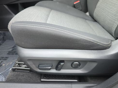 Used 2023 Nissan Rogue SV image 28