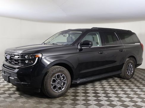 Used 2025 Ford Expedition Max Active image 8