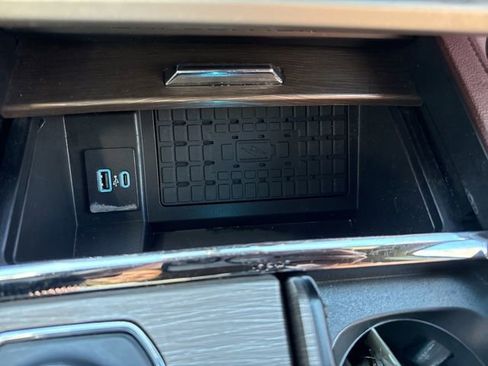 Used 2024 Ford Expedition Max Limited image 23