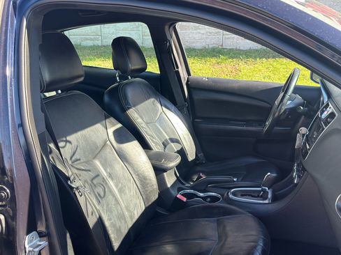 Used 2012 Chrysler 200 Limited image 34