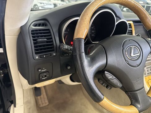 Used 2002 Lexus SC 430 Convertible RWD image 16