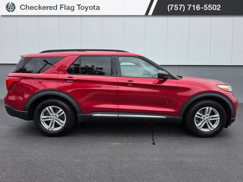 Used 2021 Ford Explorer XLT RWD image 9