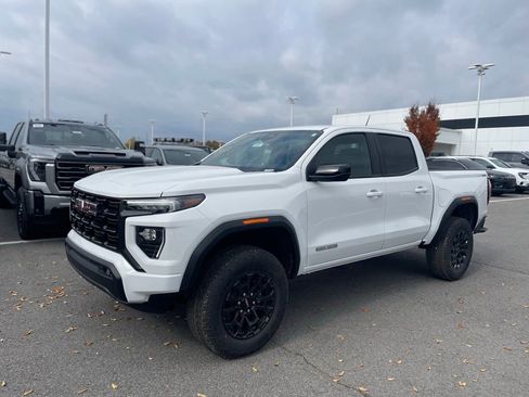 New 2026 GMC Canyon Elevation w/ Convenience Package image 3