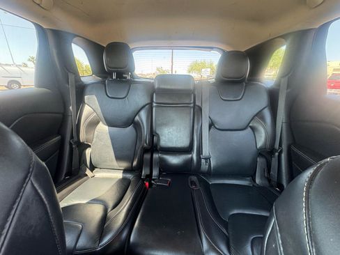 Used 2016 Jeep Cherokee Limited FWD image 31