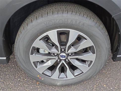 New 2025 Subaru Outback Limited image 6