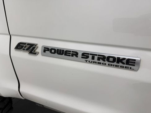 Used 2019 Ford F250 Platinum w/ Platinum Ultimate Package image 11