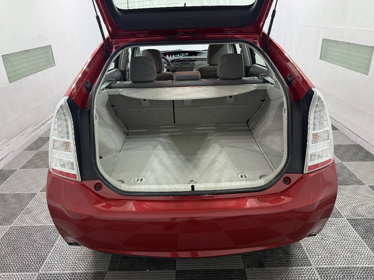 Used 2011 Toyota Prius Three FWD image 29