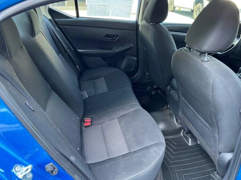 Used 2024 Nissan Sentra SV FWD image 9