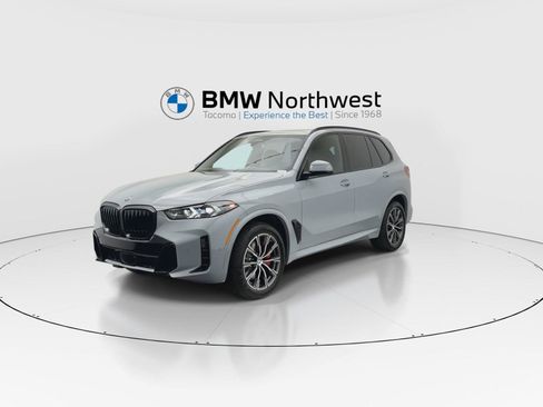 New 2026 BMW X5 xDrive40i w/ M Sport Package AWD/4WD image 9