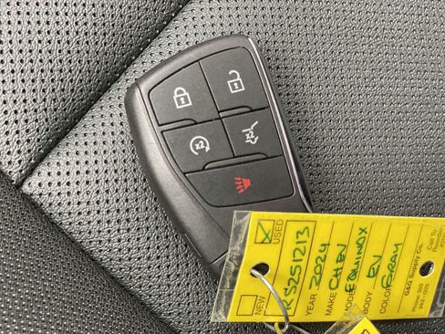 Used 2024 Chevrolet Equinox EV LT AWD/4WD image 27