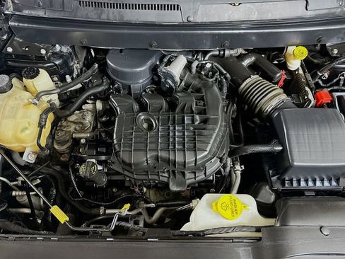 Used 2015 Dodge Journey SXT w/ Flexible Seating Group image 29