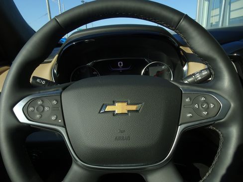 Used 2023 Chevrolet Traverse Premier w/ LPO, Floor Liner Package FWD image 21