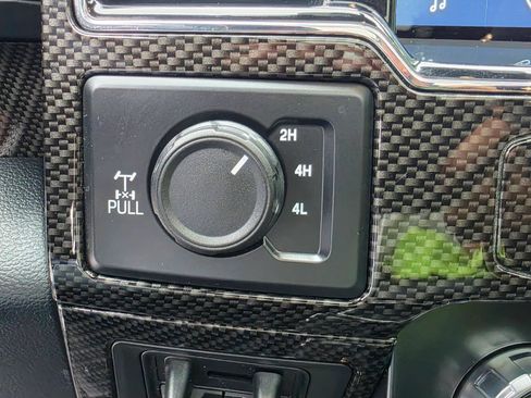 Used 2022 Ford F250 Lariat w/ Lariat Ultimate Package AWD/4WD image 20