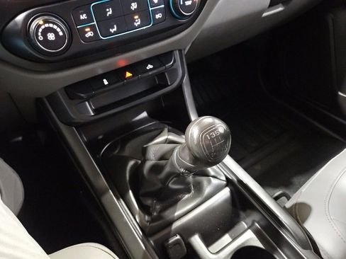 Used 2017 GMC Canyon SL image 23