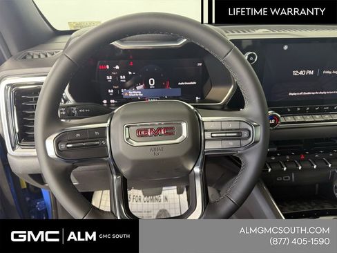 New 2026 GMC Canyon Elevation w/ Convenience Package image 17