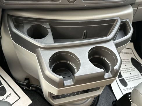 Used 2025 Ford E-350 and Econoline 350 Super Duty w/ Power Equipment Group image 30