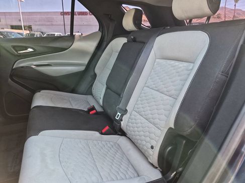 Used 2019 Chevrolet Equinox LS FWD image 15