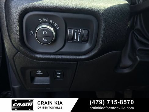 Used 2025 RAM 1500 Laramie AWD/4WD image 12