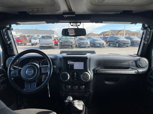 Used 2017 Jeep Wrangler Unlimited Sport w/ Quick Order Package 23S image 15