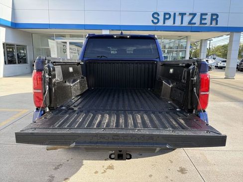 Used 2025 Toyota Tacoma TRD Off-Road AWD/4WD image 25